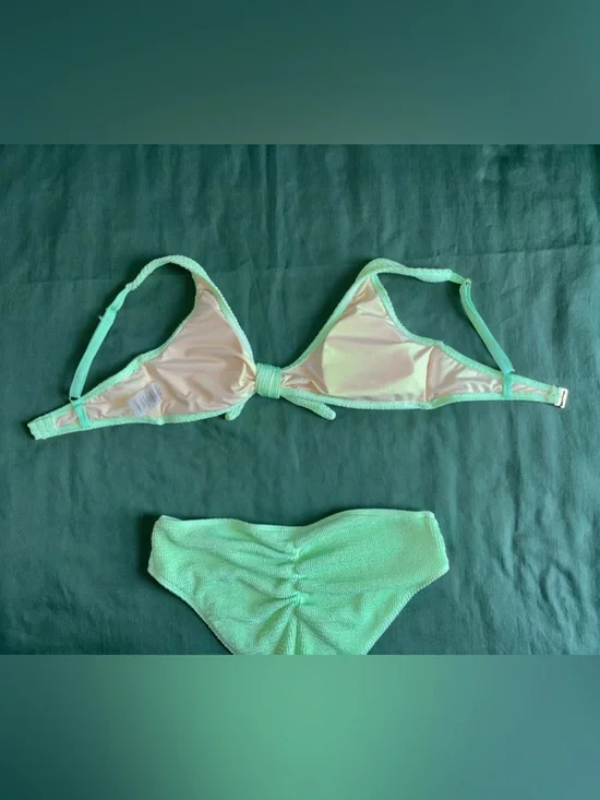 Blushing Brunette Mint Green Bikini Set - Picture 7 of 8